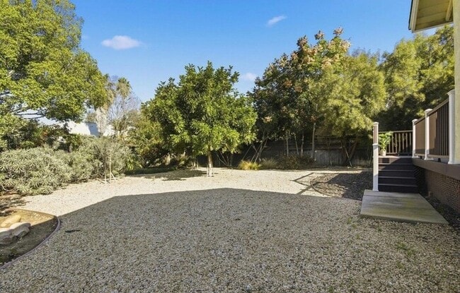 Building Photo - Charming 3BR Home with Bonus Room, Fireplace & Large Yard