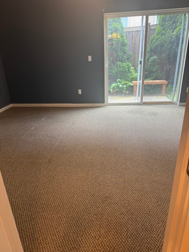 Building Photo - 11118 Paine Field Way