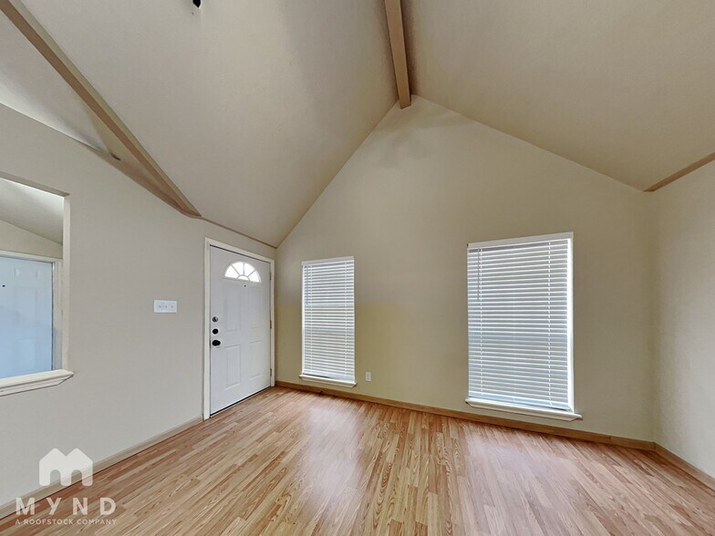 Building Photo - 6708 Oriole Ct