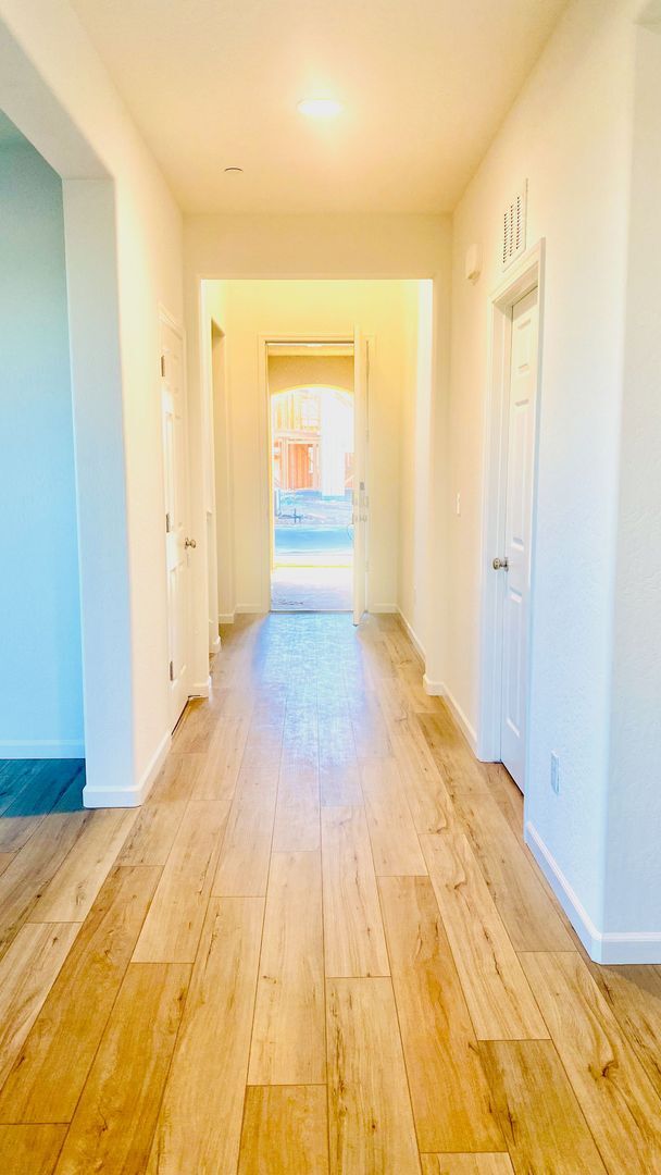 Building Photo - Beautiful Two Story Home in the Olivewood ...