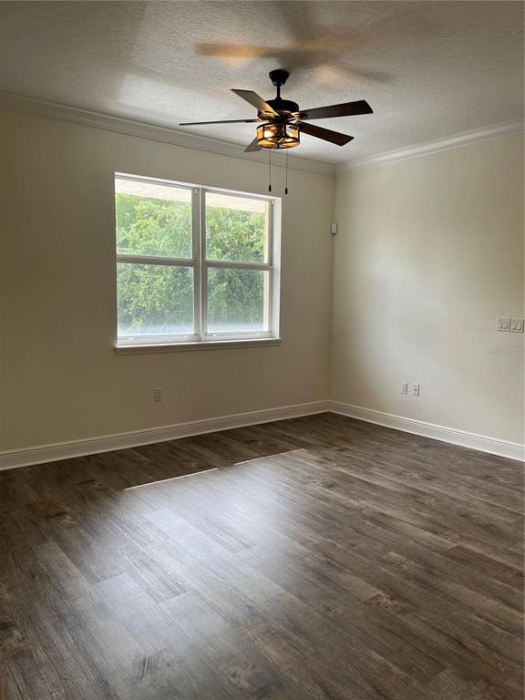 Building Photo - 200 Riverview Bend S