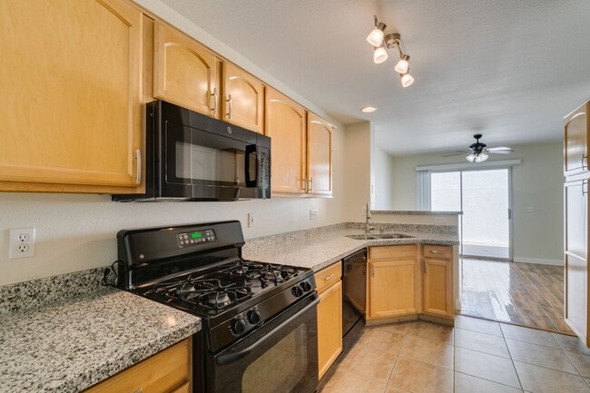 Building Photo - Coming Soon!! 3 Bedroom 2.5 Bathroom Townh...