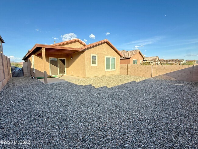 Building Photo - 12253 N Sutter Dr