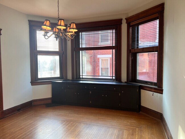 Building Photo - HYDE PARK SINGLE FAMILY HOME WITH OFF-STRE...