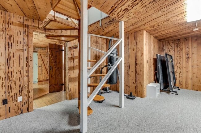 Building Photo - 315 Sweet Bay Ave