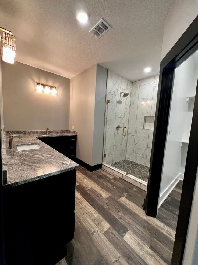 Building Photo - 4101 Stoke Dr