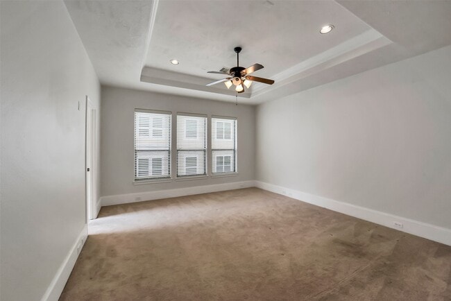 Building Photo - 1335 Studer St