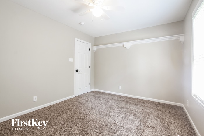 Building Photo - 7203 Tresa Dr