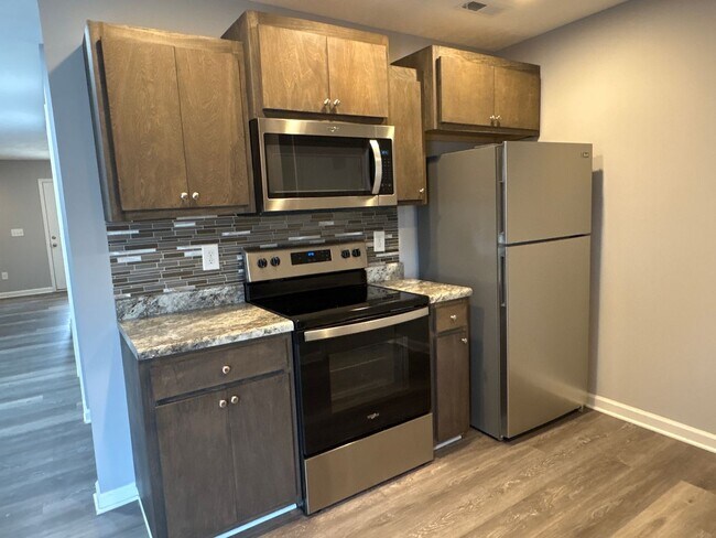 Building Photo - 315 Davis St