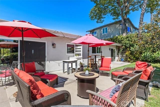 Building Photo - 3068 Zell Dr