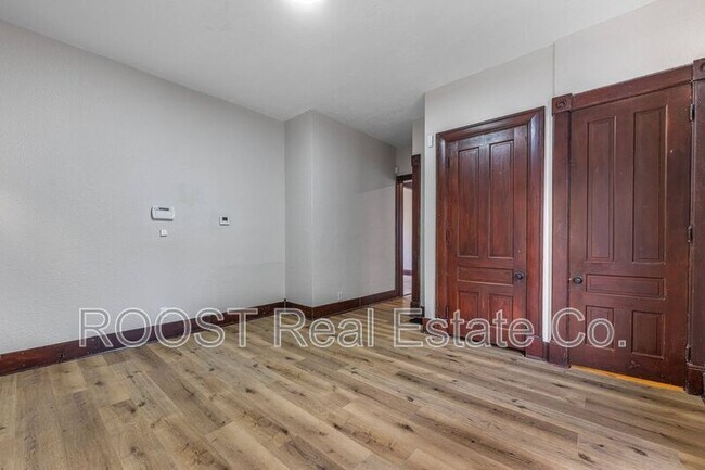 Building Photo - 39 Warder St