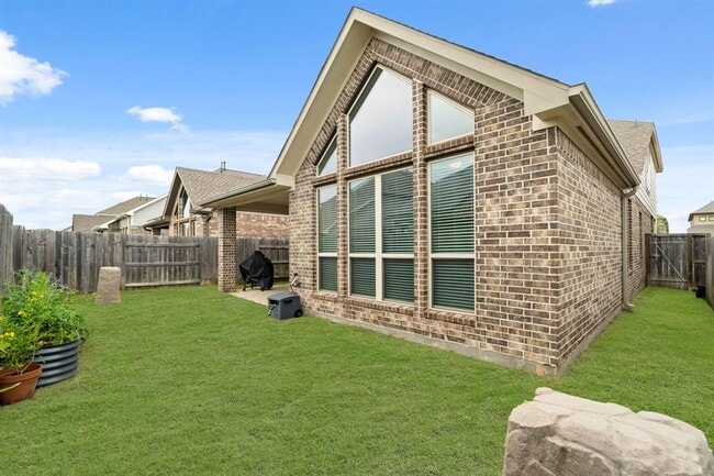 Building Photo - 6023 Dovetail Cliff Ct