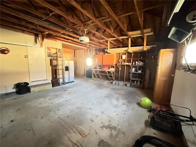 Building Photo - 1811 Judd Ave N