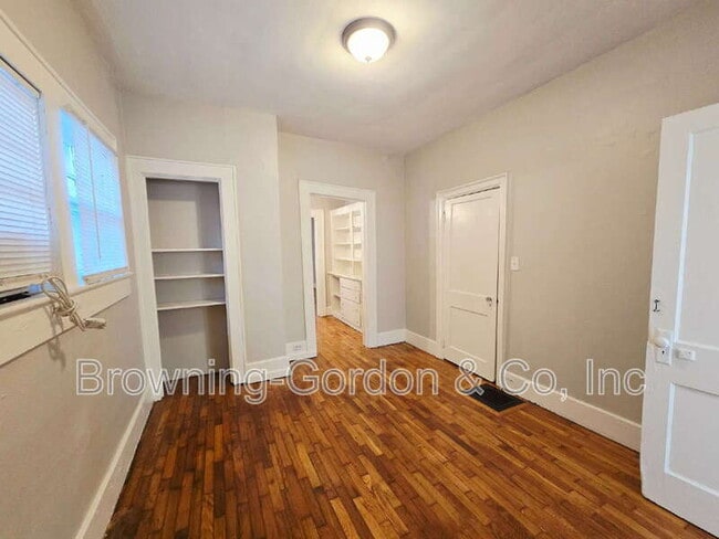 Building Photo - 2609 Sunset Pl