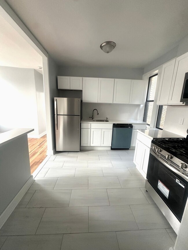 Building Photo - 119 - Golden Crest 119 60th Street, LLC