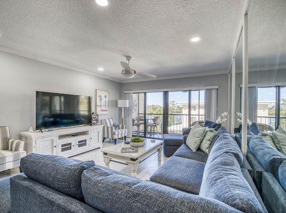 Building Photo - 3605 S Ocean Blvd