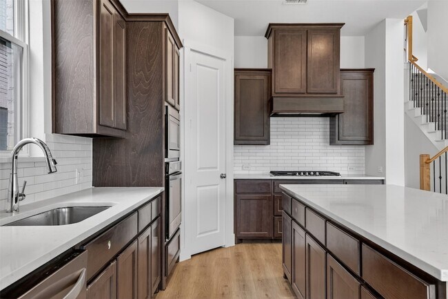 Building Photo - 6009 Firefox Ln