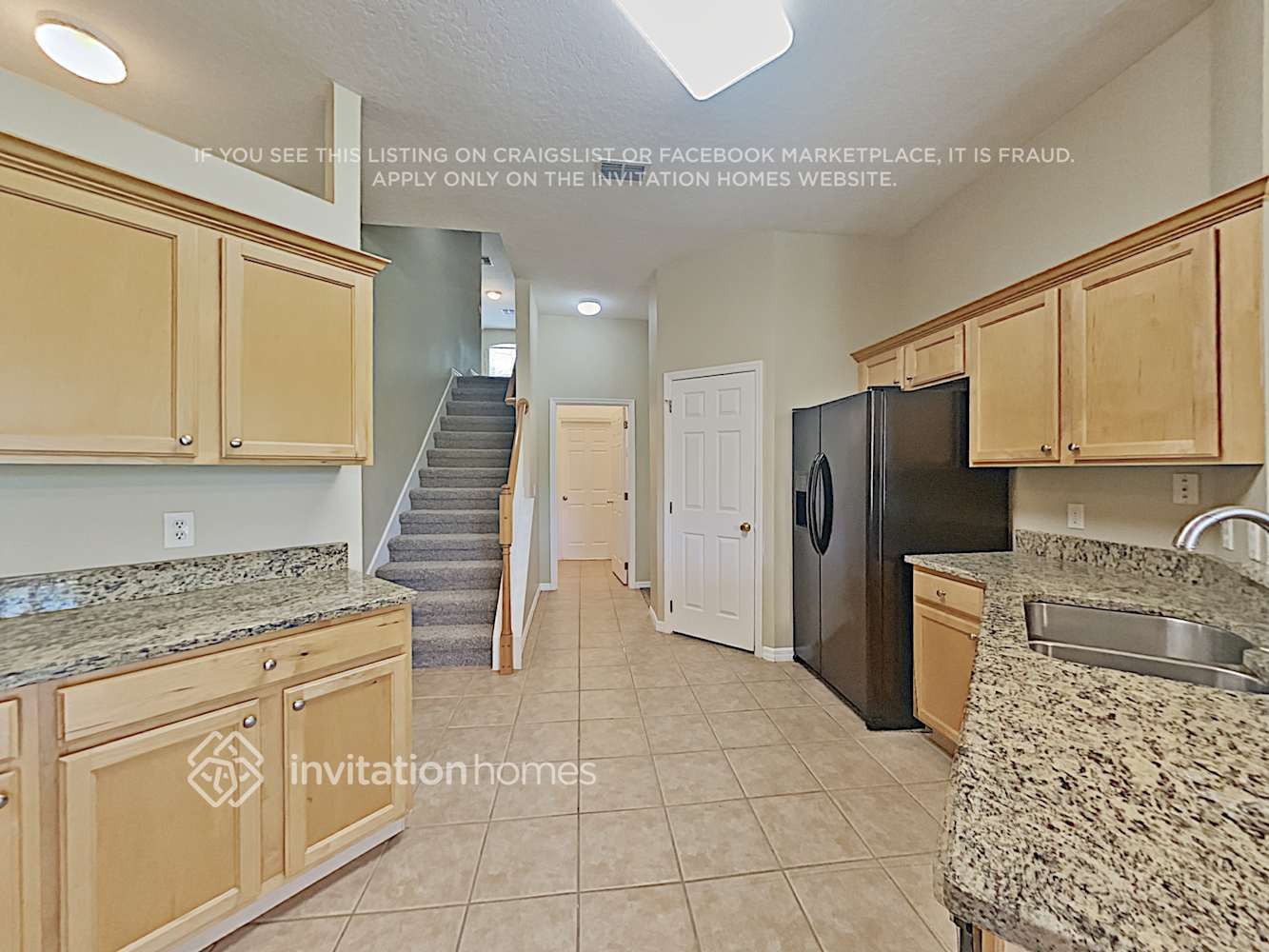 Building Photo - 945 Pickfair Terrace