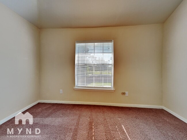 Building Photo - 2219 Garden Terrace Dr