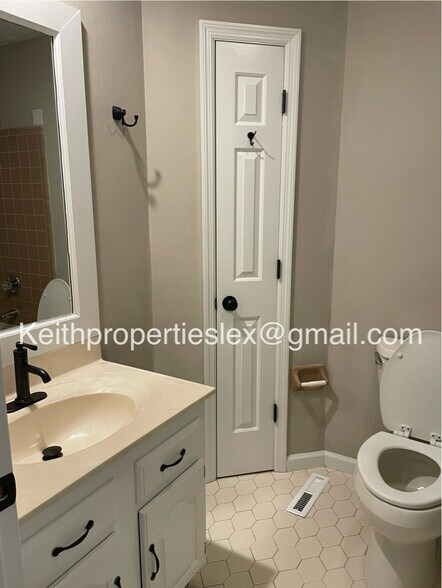 Building Photo - 2008 Huckleberry Cir