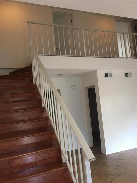 Building Photo - 3741 NW 95th Ter