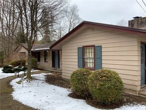 Building Photo - 102 Corson Pl