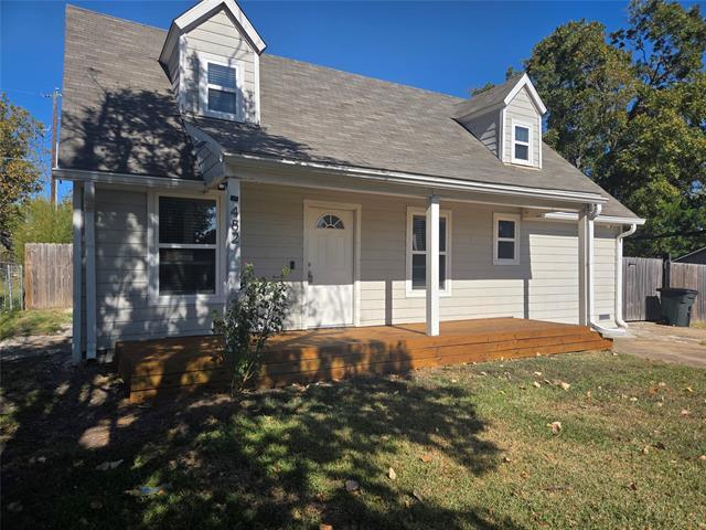 Building Photo - 482 Trout St