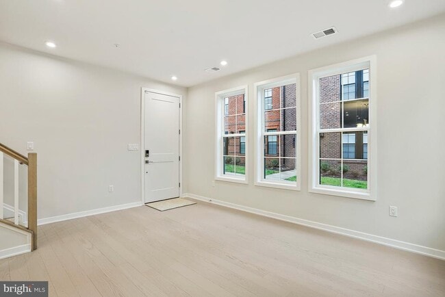 Building Photo - 7410 Backett Wood Ter