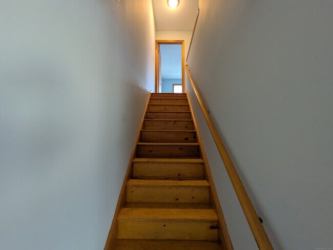 Building Photo - 998 Campbell Ave