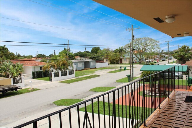 Building Photo - 8867 SW 36th St