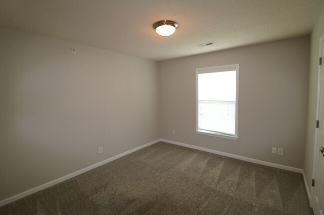 Building Photo - 3761 Holmes Creek Pl