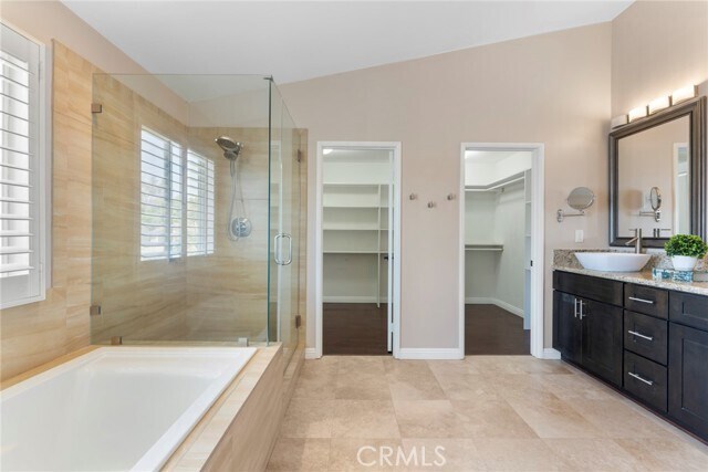 Building Photo - 15863 Silver Springs Dr