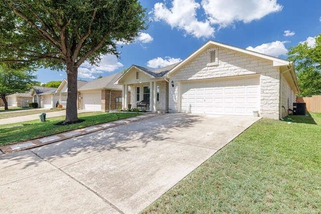 Building Photo - 213 Chandler Crossing Trail