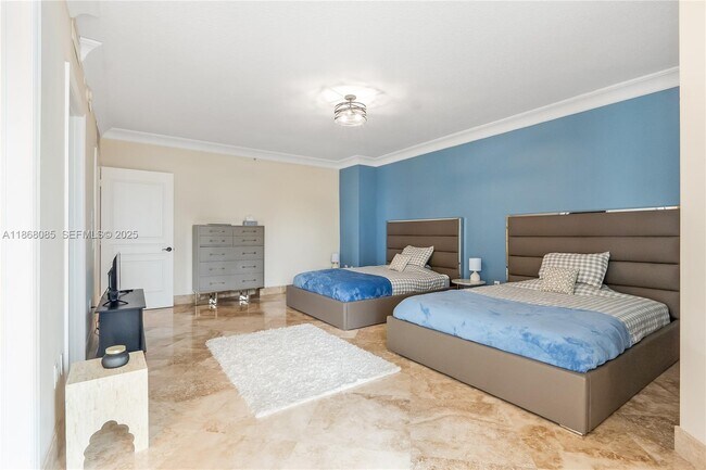 Building Photo - 1460 S Ocean Blvd