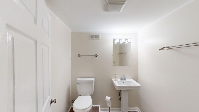 Building Photo - Spacious 3 Bedroom Home in Ashland City!