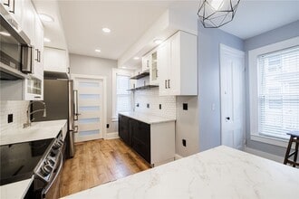 Building Photo - 222 Gregory St