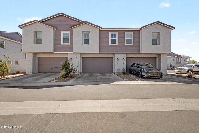 Building Photo - 8149 E Petunia Ave