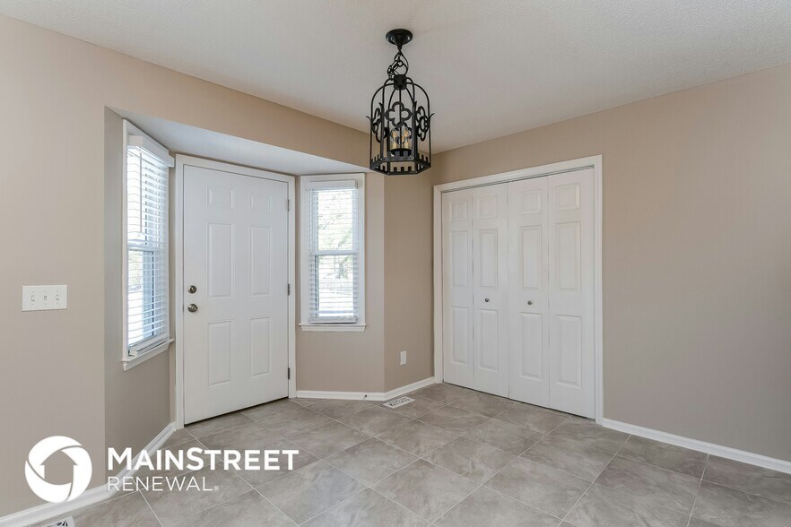 Building Photo - 33 Wallace St