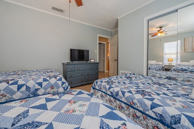 Building Photo - 1131 S 8th St