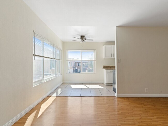 Building Photo - 731 Orange Ave