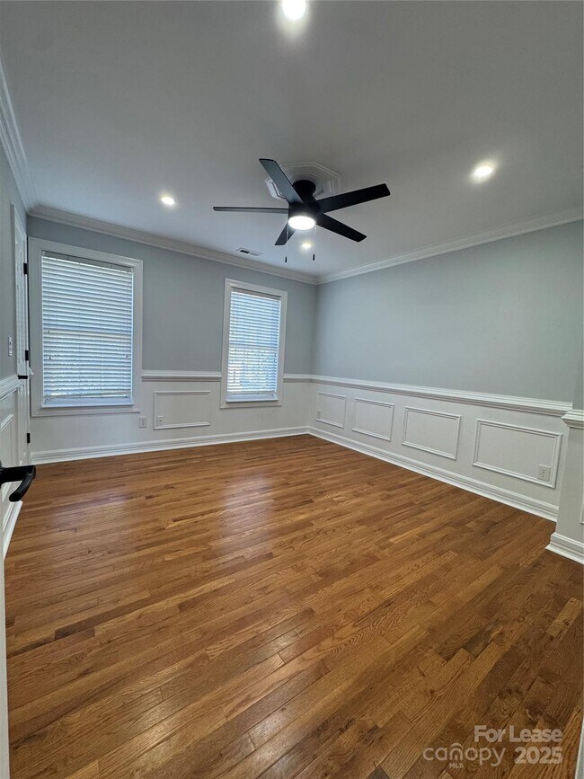 Building Photo - 4533 Cades Cove Dr
