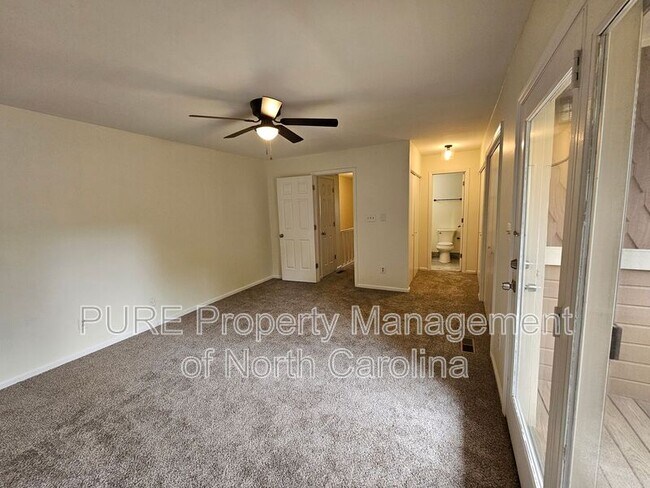 Building Photo - 333 Circle Ave