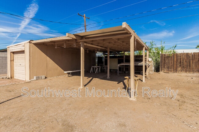 Building Photo - 10546 E Boise St
