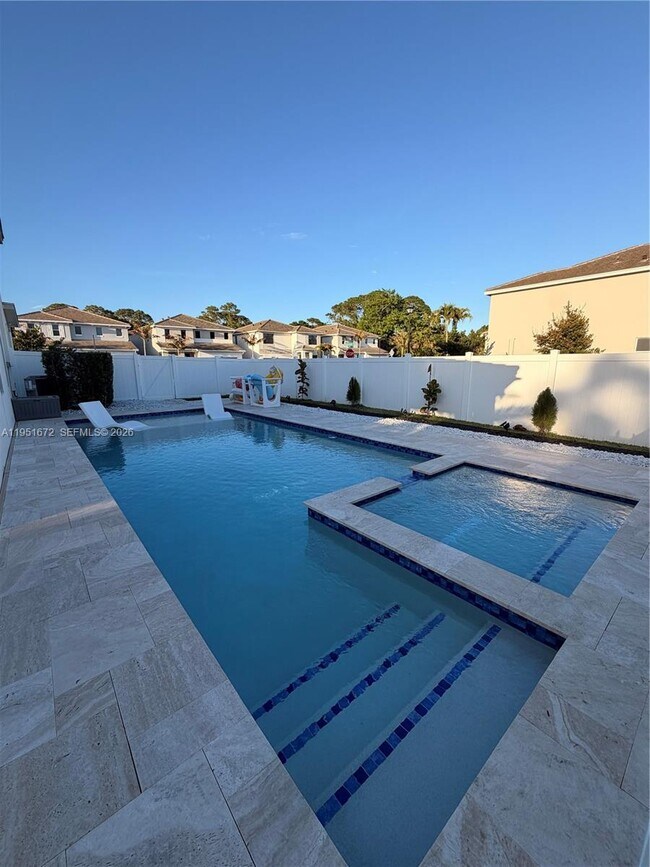 Building Photo - 7126 Rockwood Rd