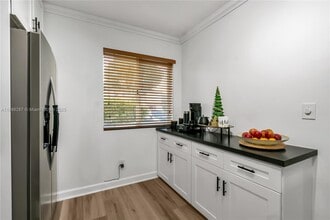 Building Photo - 667 NW 208th Dr