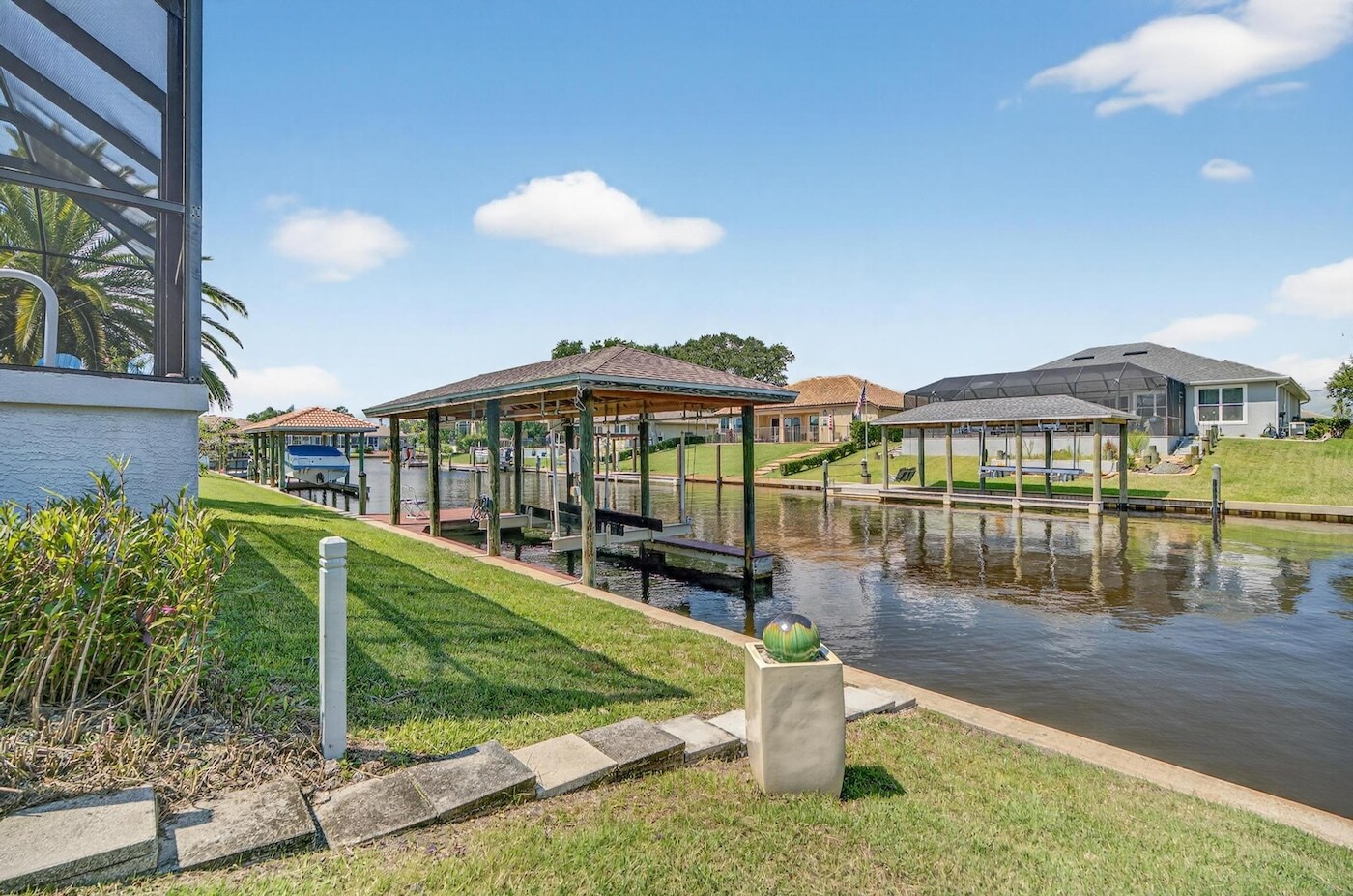 Building Photo - 8 Collinson Ct