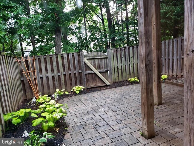 Building Photo - 8330 Leighlex Ct