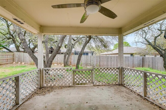 Building Photo - 1504 Julianas Way