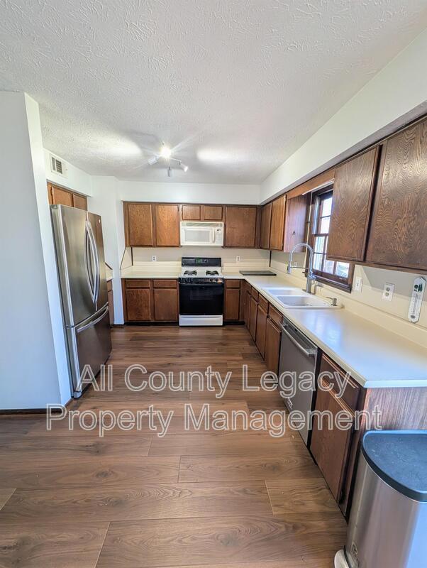 Building Photo - 3787 Etna Dr