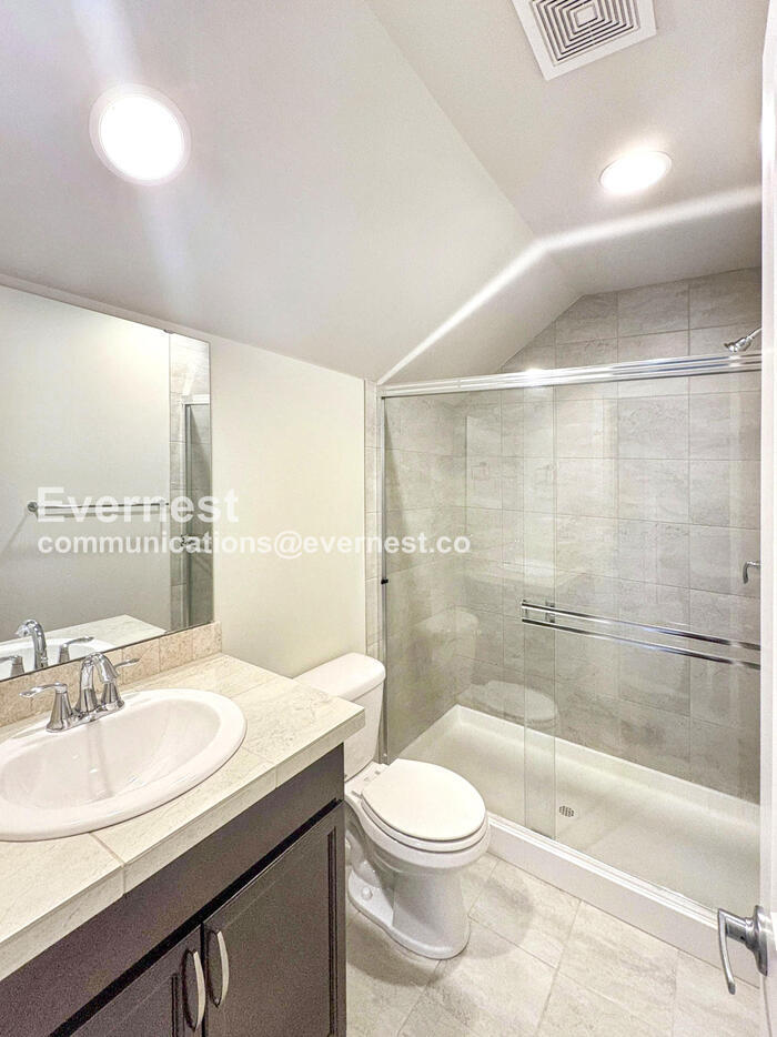 Building Photo - 14830 16th Pl W